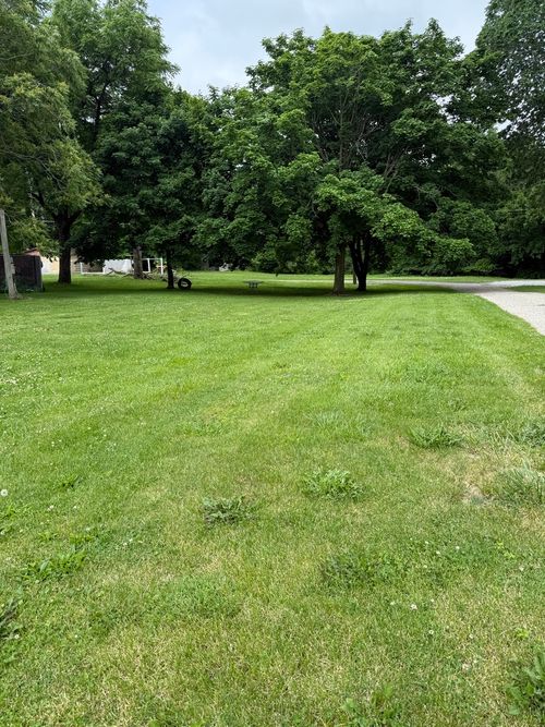 611 S Spruce St, Villa Grove, IL, 61956-1917 | Card Image