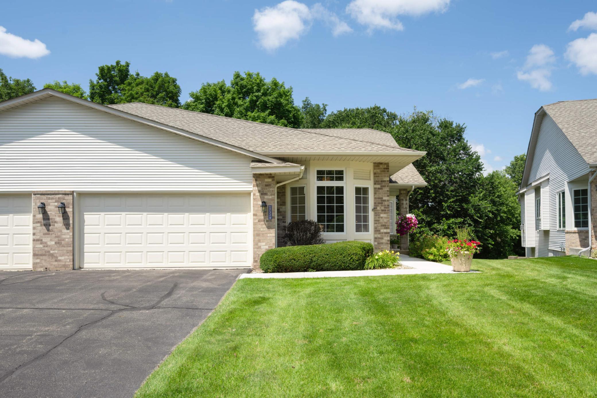 Frondell Ct, Eden Prairie, MN 55347