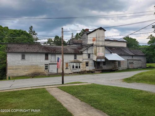 198 Jackson St, Thompson, PA, 18465-9460 | Card Image