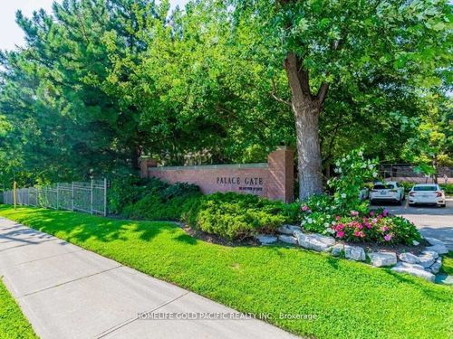 16-3181 Bayview Ave, North York, ON, M2K2Y2 | Card Image