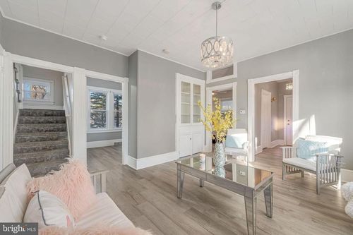 516 N West Ave, Vineland, NJ, 08360-3511 | Card Image