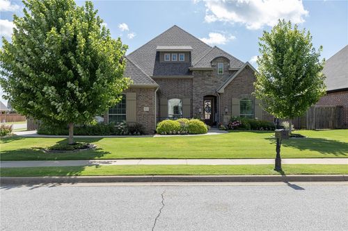 6201 S 29th St, Rogers, AR, 72758-5050 | Card Image