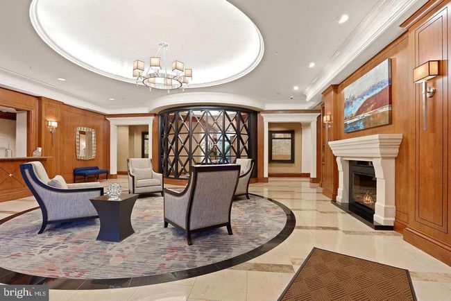 APT-1017 - 8220 Crestwood Heights Dr, Condo with 2 bedrooms, 2 bathrooms and null parking in MCLEAN VA | Image 10