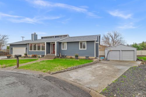 3655 Country Club Ct, Lewiston, ID, 83501-9602 | Card Image