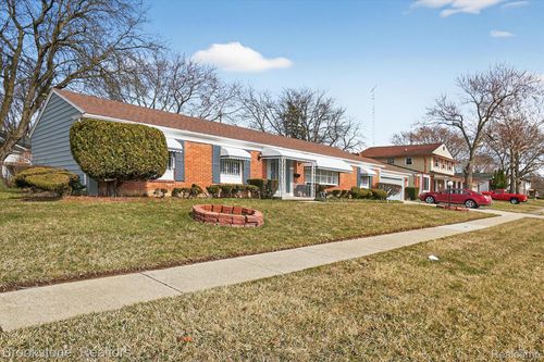 3228 Wolcott St, Flint, MI, 48504-3293 | Card Image