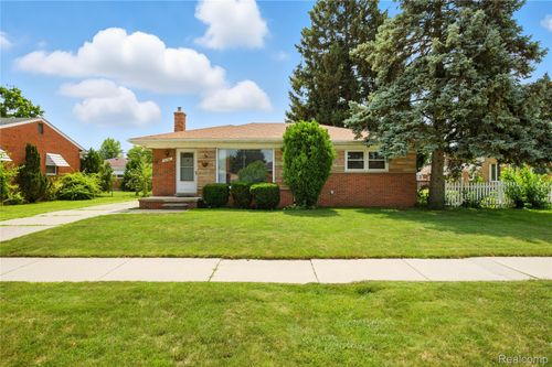 25527 Jennifer, Redford, MI, 48239-1721 | Card Image
