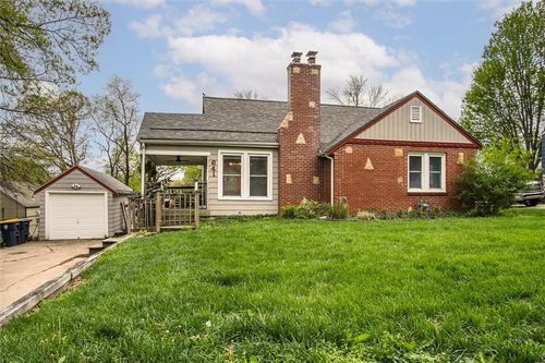 641 42nd St, Kansas City, MO, 64116-2262 | Card Image