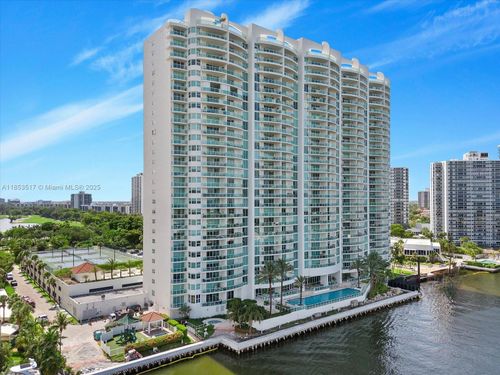 apt-2301-20201 E Country Club Dr, Aventura, FL, 33180-3288 | Card Image