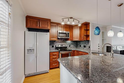 apt-210-5220 Fleetwood Oaks Ave, Dallas, TX, 75235-8197 | Card Image
