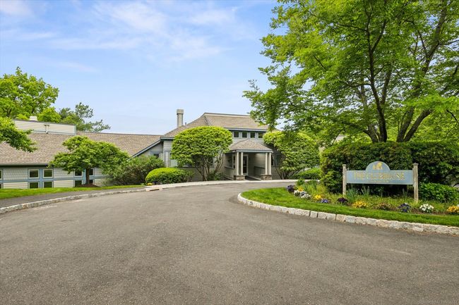 Hunters Run clubhouse. | Image 34