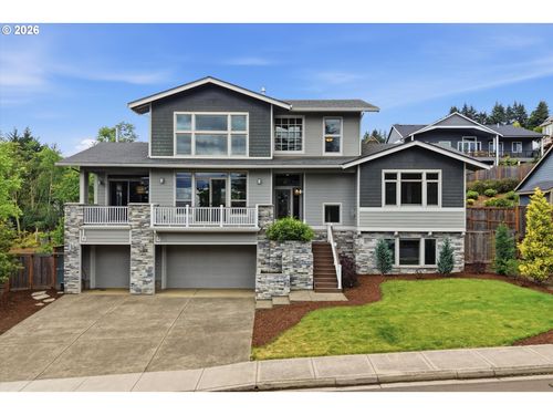 220 Sw Dogwood Dr, Dundee, OR, 97115-9528 | Card Image