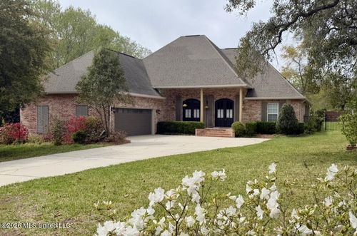 2062 Mauvilla Cv, Biloxi, MS, 39531-2419 | Card Image