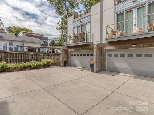 a-915 Westbrook Dr, Charlotte, NC, 28202-1045 | Card Image
