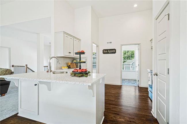 5919 Ne 118 Th St, House other with 4 bedrooms, 3 bathrooms and null parking in Kansas City MO | Image 5