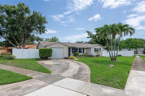 1806 11th St Sw, Seminole, FL, 33778-1108 | Card Image