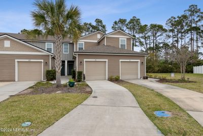 1 Car Garage and long driveway | Image 1