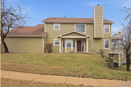11997 Autumn Trace Ct, Maryland Heights, MO, 63043-4922 | Card Image