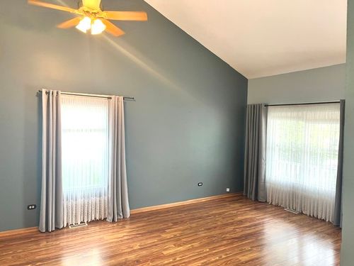 1005 Singer Ave, Lemont, IL, 60439-4230 | Card Image