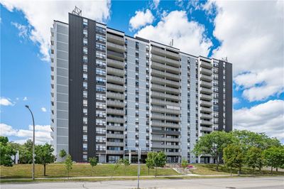 1008 - 2055 Upper Middle Rd, Condo with 3 bedrooms, 2 bathrooms and 1 parking in Burlington ON | Image 1