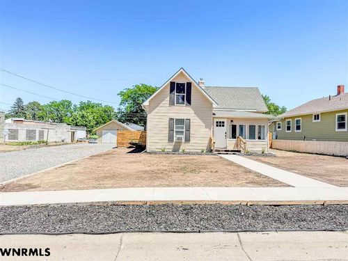 405 S Oak St, Kimball, NE, 69145-1544 | Card Image
