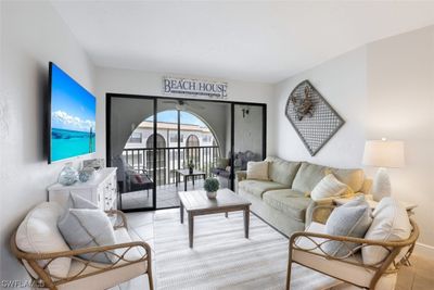 E-503 - 1023 Anglers Cove, Condo with 1 bedrooms, 1 bathrooms and null parking in Marco Island FL | Image 3