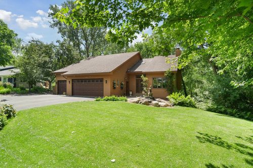 14451 Wellington Rd, Wayzata, MN, 55391-2439 | Card Image