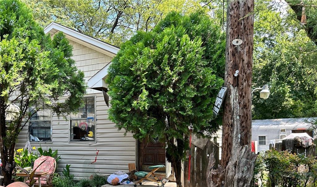 Loveless St, Rome, GA 30161