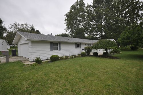 810 N Water St, Albany, IN, 47320-1137 | Card Image