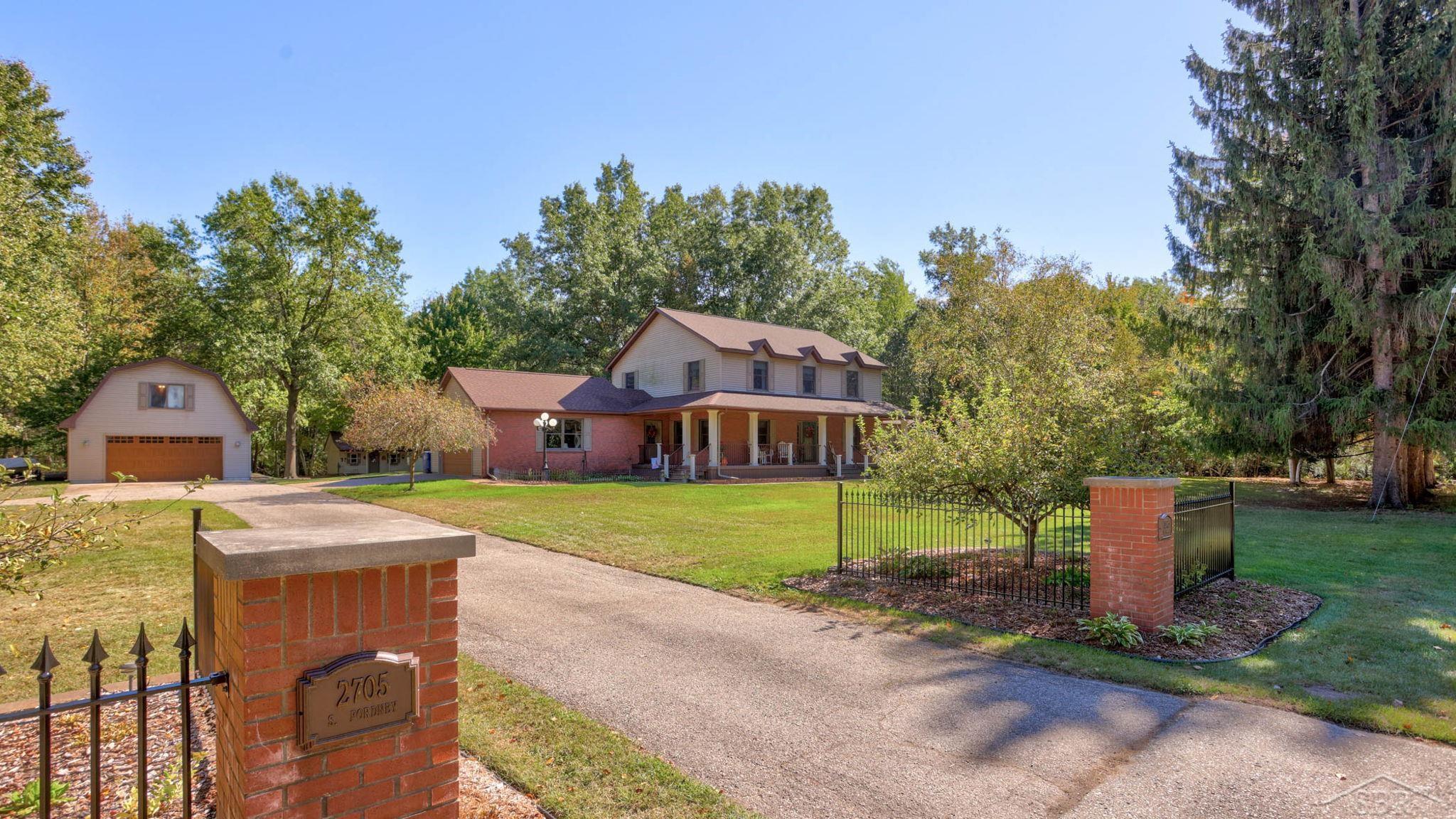 Fordney Rd, Hemlock, MI 48626