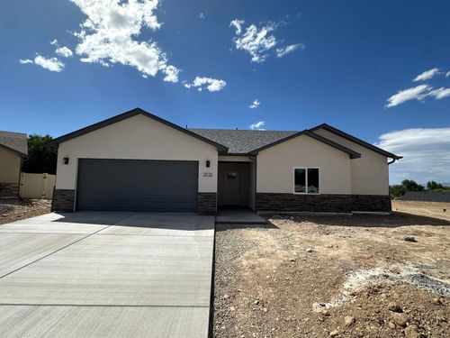 2932 Dayapple Ct, Grand Junction, CO, 81503-2377 | Card Image