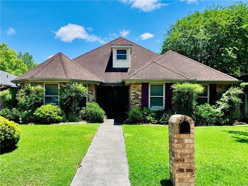 425 Park Ridge Dr, River Ridge, LA, 70123-1174 | Card Image