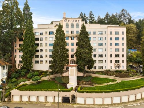 402-2336 Sw Osage St, Portland, OR, 97205-1054 | Card Image