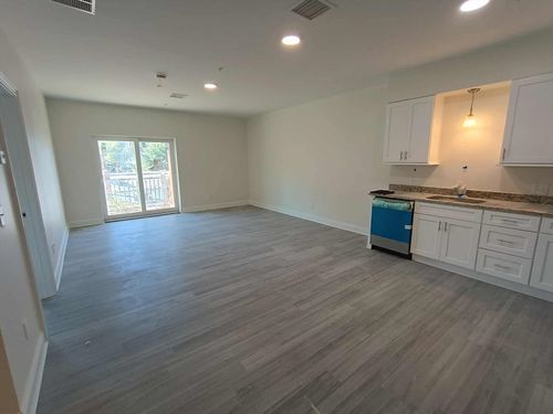apt-404-10 Franklin Ave, Revere, MA, 02151-3558 | Card Image