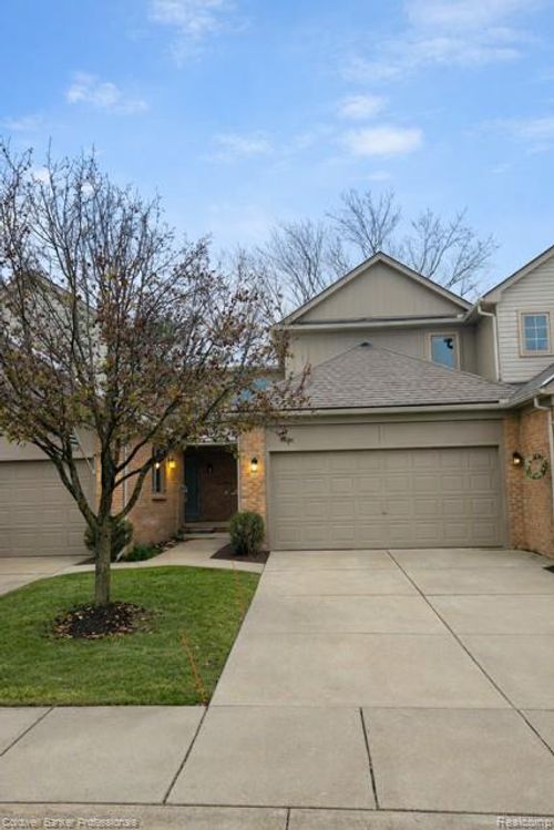 4896 Royal Cove Dr, Shelby Township, MI, 48316-1502 | Card Image