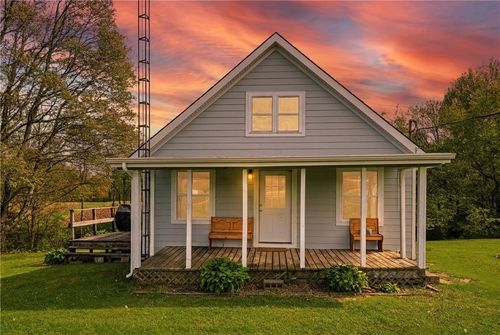 40 Dodge Rd, Sandy Creek Twp, PA, 16130 | Card Image