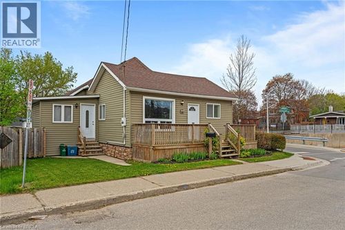 44 Lawrence Street, Brantford, ON, N3R1A7 | Card Image