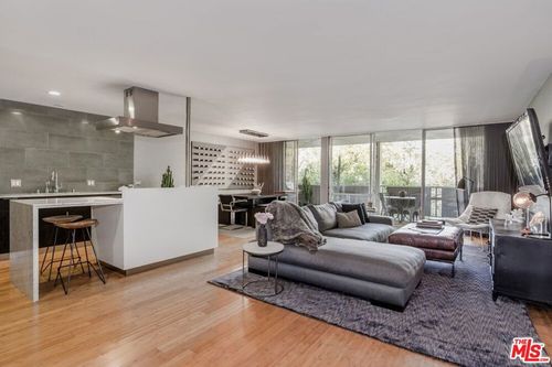 306-850 N Kings Rd, West Hollywood, CA, 90069-5438 | Card Image