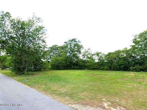 2312 Burke St, Lumberton, NC, 28358-6215 | Card Image