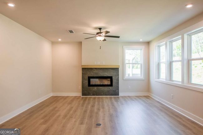 7 - 3962 Adler Cir, House other with 5 bedrooms, 5 bathrooms and 2 parking in Buford GA | Image 6
