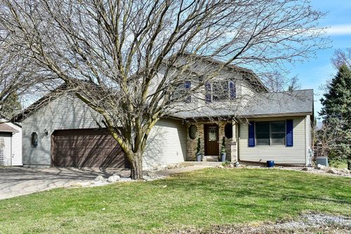 100 Benson Dr, Lewiston, MN, 55952-1437 | Card Image