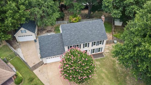 8898 Lanthorn Cv, Cordova, TN, 38016-8405 | Card Image