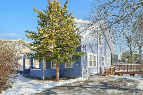 50 Farrington Rd, Croton-On-Hudson, NY, 10520-1903 | Card Image