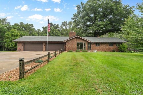 756 Troy Ofallon Rd, Troy, IL, 62294-2602 | Card Image