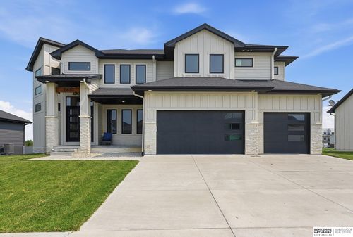 6461 S 208th St, Elkhorn, NE, 68022-3449 | Card Image