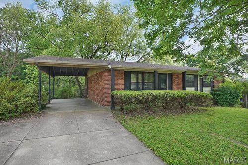 11928 Barbara Dr, Maryland Heights, MO, 63043-1729 | Card Image