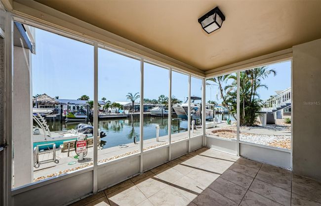 APT-11 - 2186 Edythe Dr, Condo with 2 bedrooms, 1 bathrooms and null parking in DUNEDIN FL | Image 10