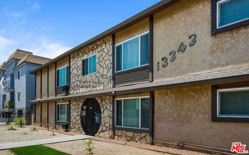 apt-2-13343 Victory Blvd, Van Nuys, CA, 91401-1800 | Card Image