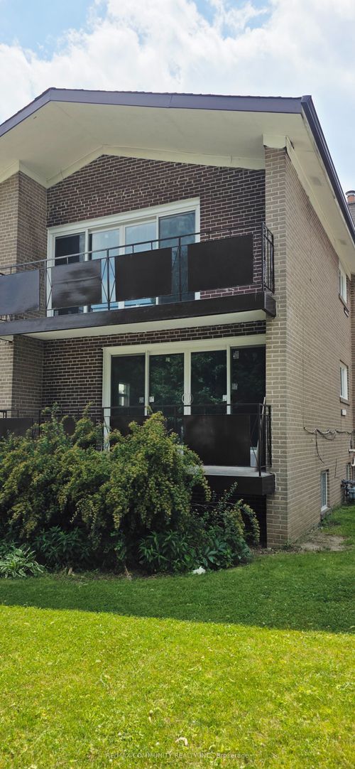 2-30 Canlish Rd, Scarborough, ON, M1P1S4 | Card Image