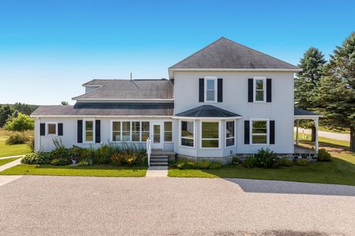 9421 Schichtel Rd, Kingsley, MI, 49649-9827 | Card Image