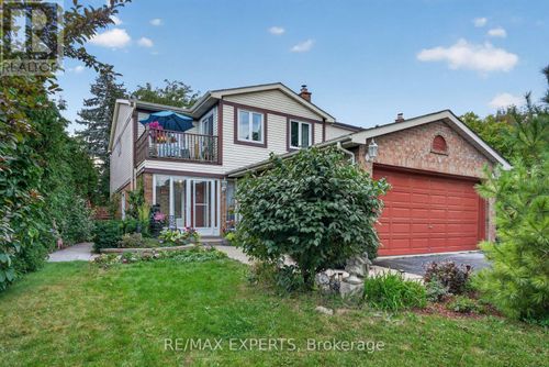 155 Stephen St, Richmond Hill, ON, L4C5P9 | Card Image